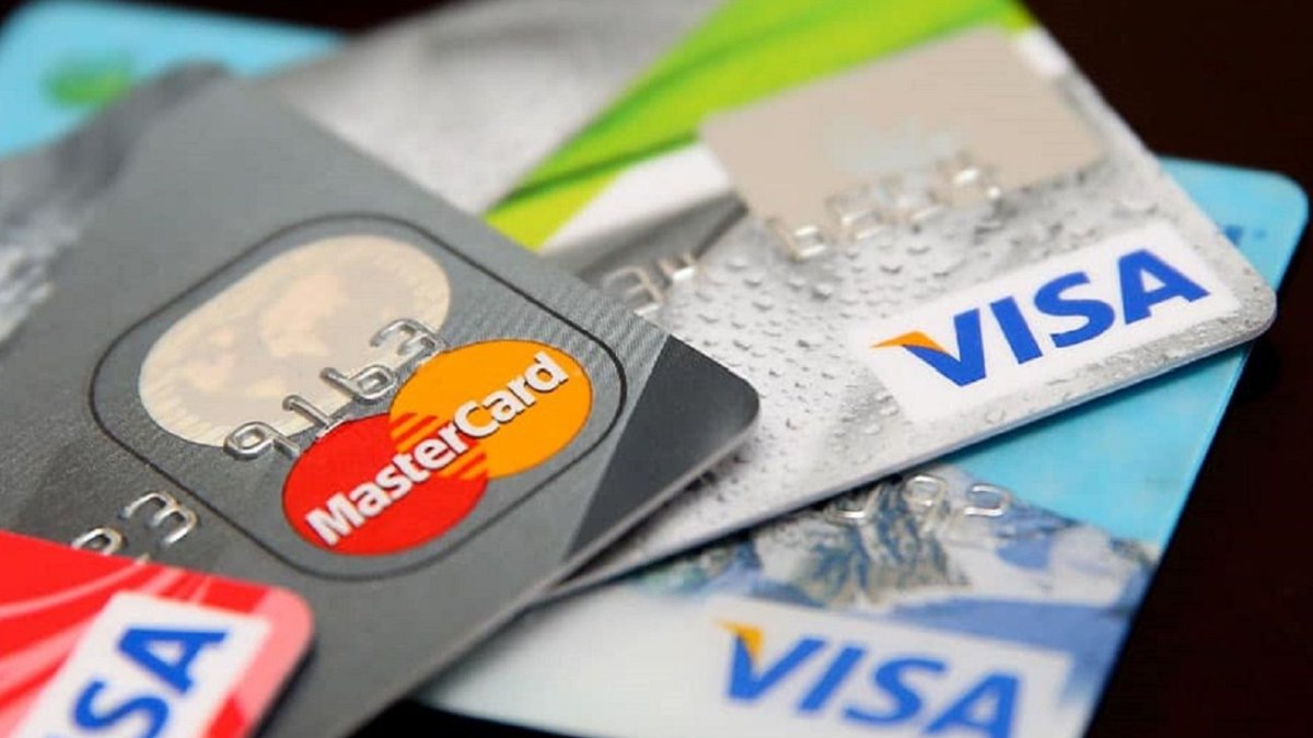 Kartını bankamatiğe sokan gözlerine inanamadı. Banka ATM’lerinde bir ilk yaşandı. Yeni dönem başladı