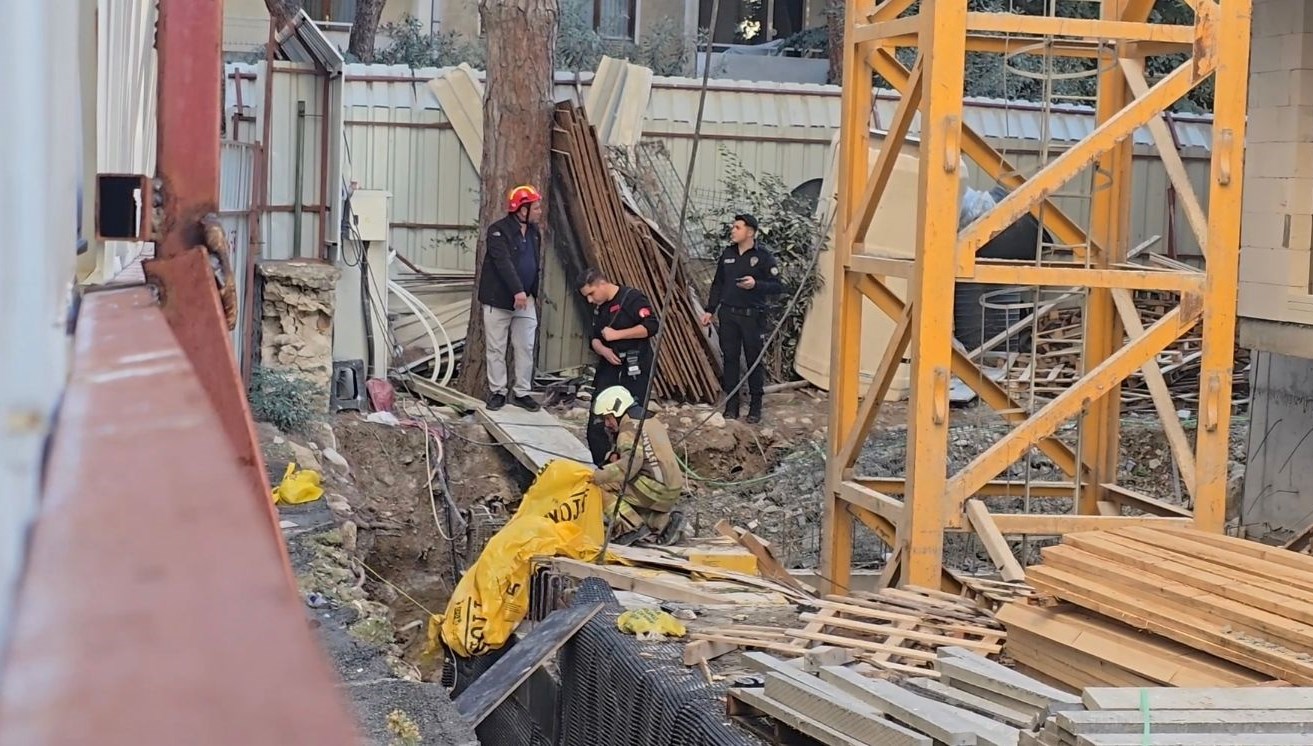 60 yaşındaki işçi inşaatta yüksekten düşerek can verdi