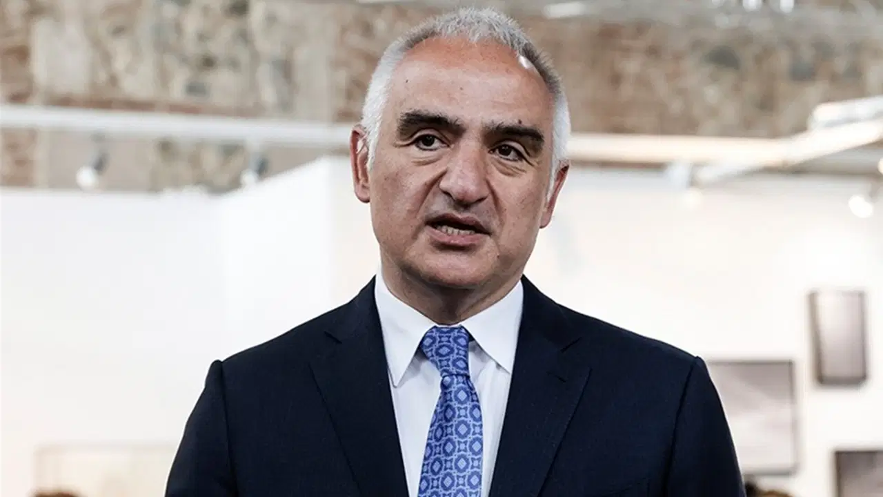 bakanligin yasakladigi kitaplar meclis gundeminde kendilerini inkar ediyorlar LG1n8OPm.jpg