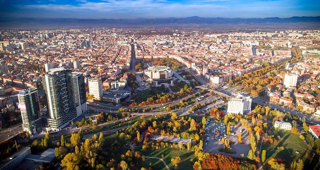 Para birimleri değişiyor diye resmi tatil yapılacaklar