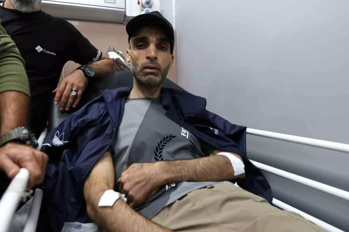 Serbest Bırakılan Filistinli Mahkumlar İsrail Hapishanelerindeki İşkenceleri Anlattı