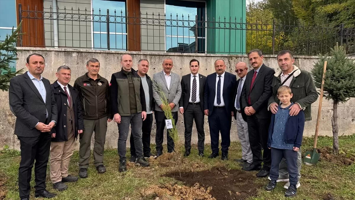 Salıpazarı’nda 11 Kasım Milli Ağaçlandırma Günü Kutlandı