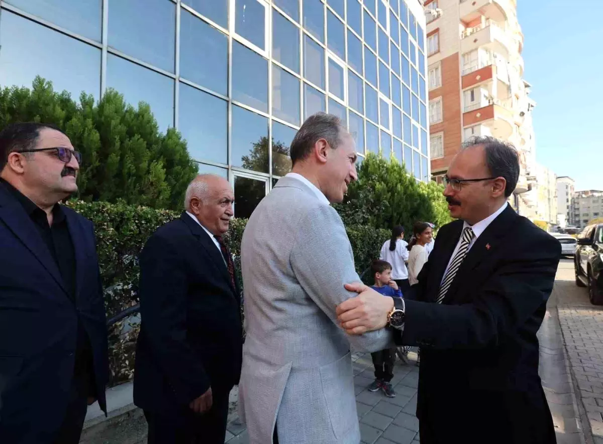 Siirt Valisi Dr. Kemal Kızılkaya Ticaret ve Sanayi Odası’nı Ziyaret Etti