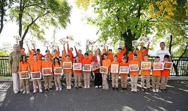 sonbahar yapraklari osmangazide sanata donustu T8rq1TWi.jpg