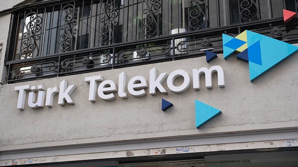 Türk Telekom 3. çeyrekte beklenti üzeri kâr açıkladı