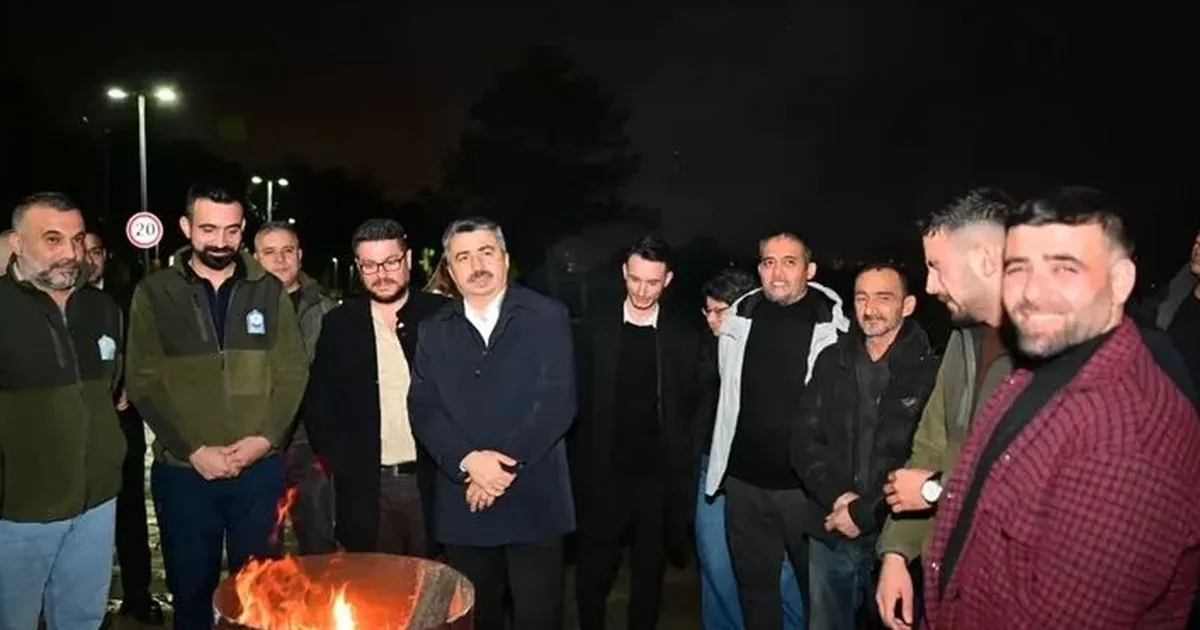 Bursa Yıldırım’da Başkan Yılmaz, Veterinerlik personeliyle buluştu