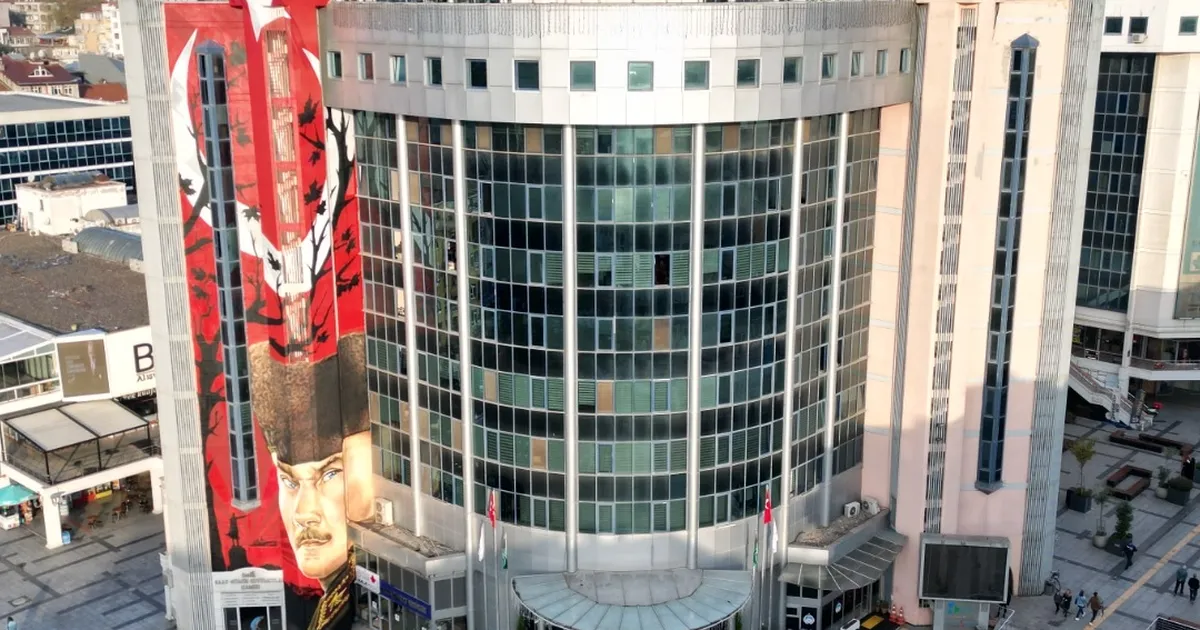 İzmit Belediyesi’nden ‘kaçak yapı–seçim ofisi’ tartışmasına net açıklama