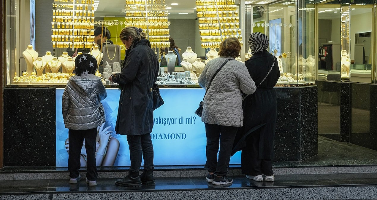 Kaçak altında ayar sahtekârlığı