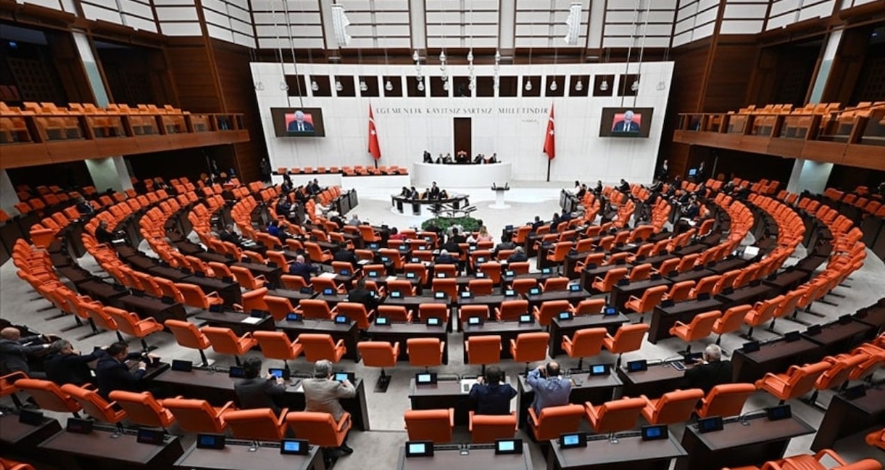 Tartışmalı maddeler paketten çıkıyor! Erdoğan iki kişi ile özel toplantı yaptı