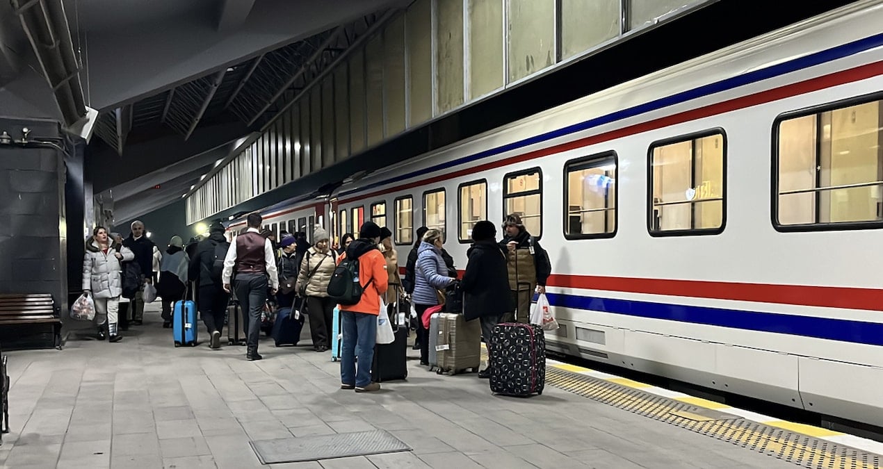 Turistik Doğu Ekspresi yeni sezonda ilk seferine çıktı