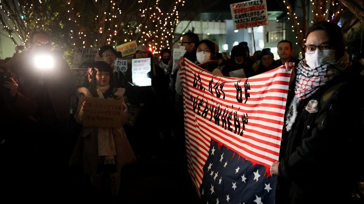 ABD’nin Venezuela operasyonu Tokyo’da protesto edildi