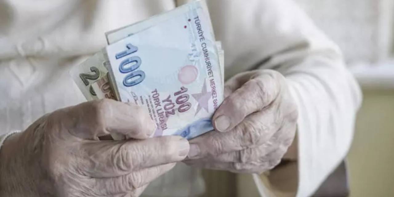 İktidar medyası kulis dedi duyurdu: Emekli aylığına düzenleme geliyor