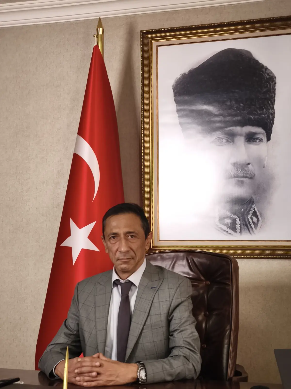 Kamu Çalışanları Yoksulluktan Şikayetçi