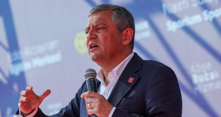ozgur-ozel-genclere-disinizi-sikin-iktidar-degisiyor-dedi-WVPkddNg