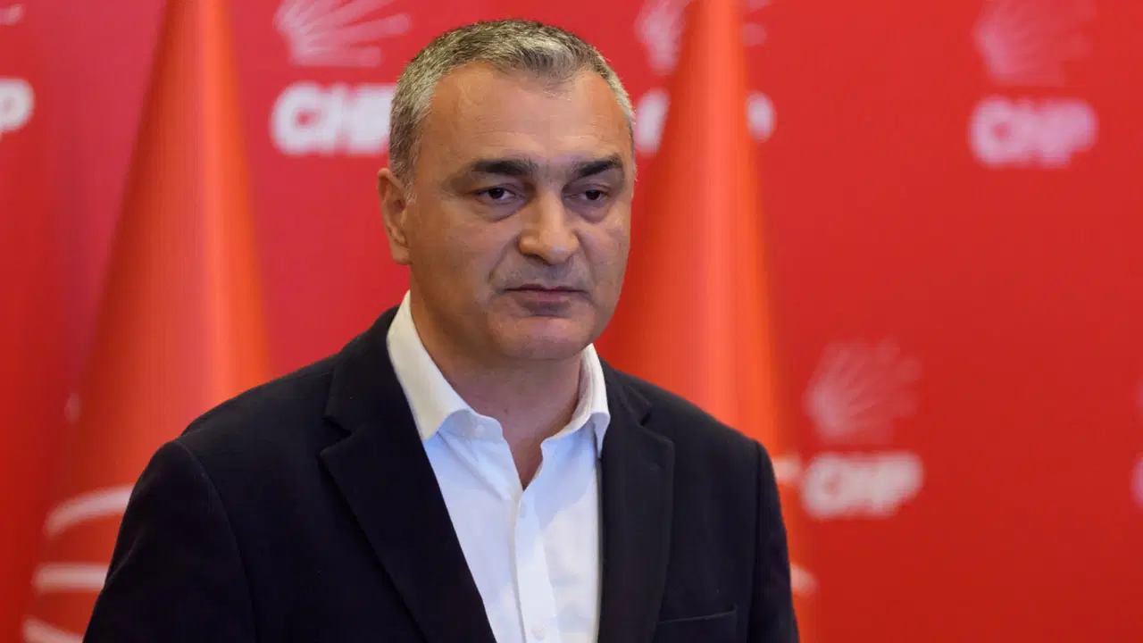 Son Dakika… Kemal Kılıçdaroğlu’nun MYK toplantısı sona erdi: Müslim Sarı açıklamalarda bulunuyor Img